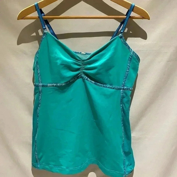 Lululemon Caribe Conditioning Gulf Undulation Tank, size 12 - Picture 1 of 12